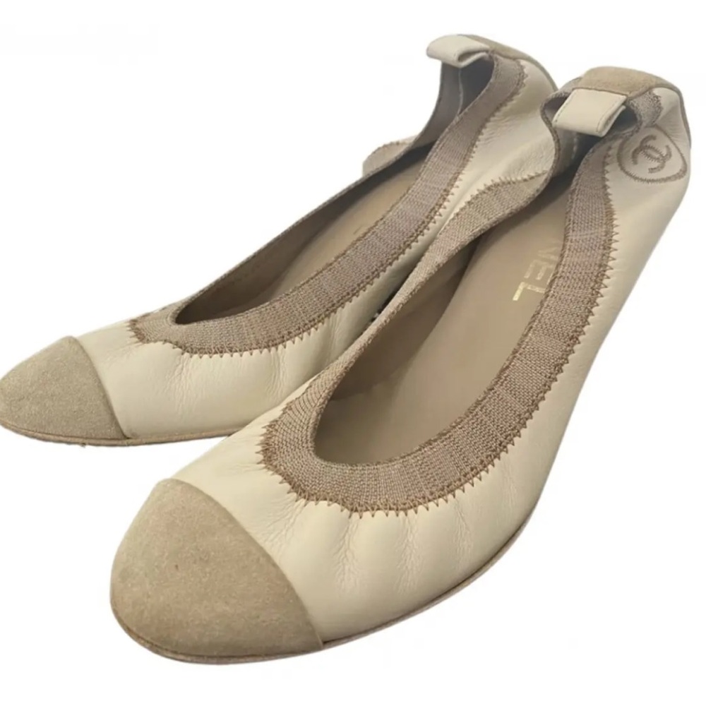 Chanel Women's Cream and Tan Ballet Flats size 7 - Picture 2 of 9
